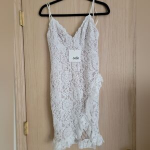 Selfie Leslie Azusa Asymmetrical Hem Lace Dress